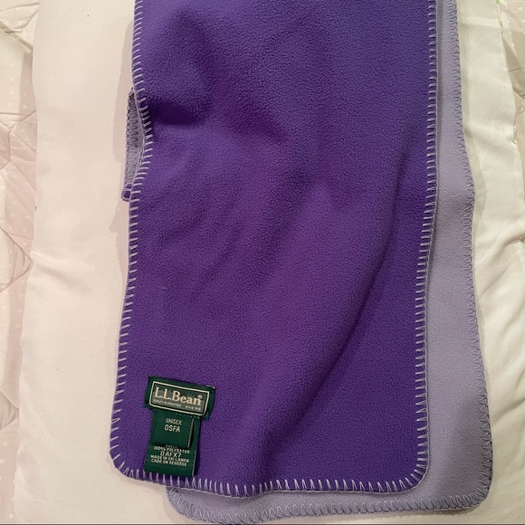 L.L Bean Multi- Color Fleece Scarf - Picture 2 of 2